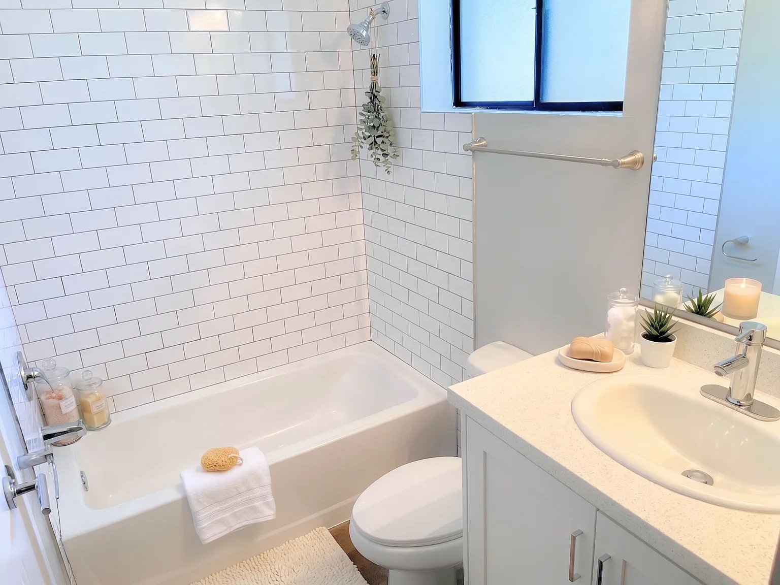Studio, 300 sqft, $1,095 — Photo 4
