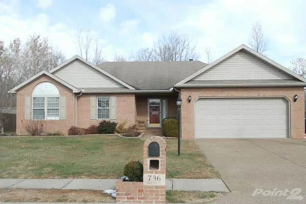 736 Imperial Dr photo 1