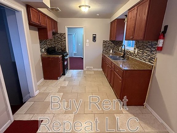 5th image of 23344 Panama Ave