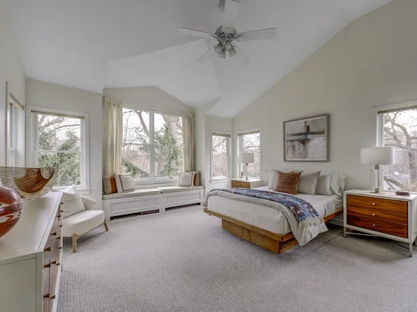 29 Locust Avenue, Port Washington, NY 11050