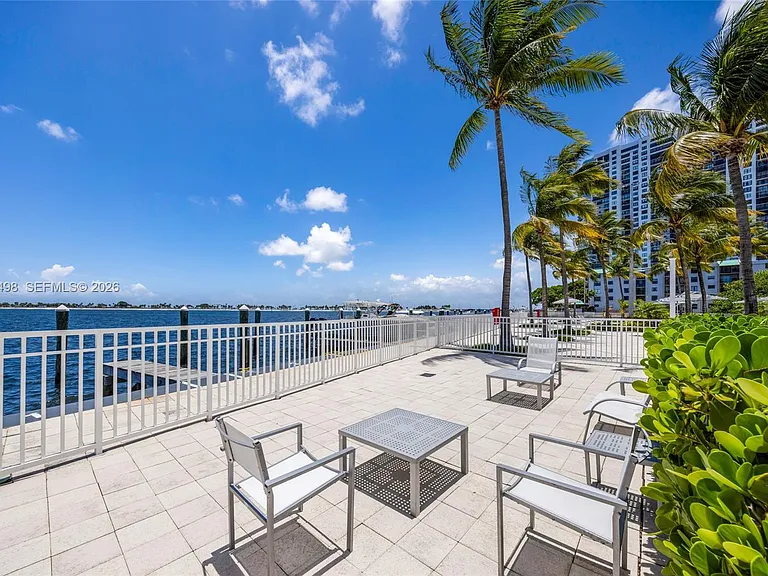 2101 Brickell Ave #605 — Photo 32