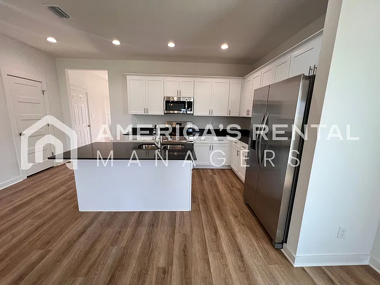 19641 Amberley Rd — Photo 16