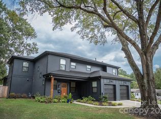 1235 Meadow Ln, Charlotte, NC 28205