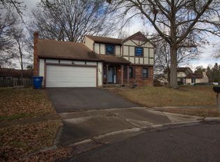 445 Hawthorne Pl, Reynoldsburg, OH 43068