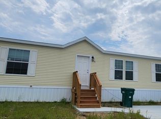 9436 Crystal Dr, Fenton, MI