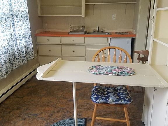 2nd image of 3009 Walnut St