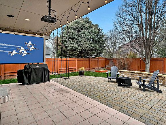 4th image of 2546 E Ridgedale Dr