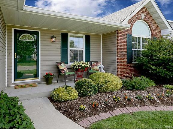 3rd image of 5 Cambridge Ct