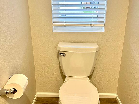 4th image of 19718 134th Avenue Ct E