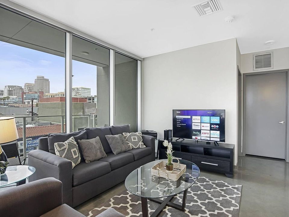 1st image of 200 W Wilson Ave Floor 2-ID542P