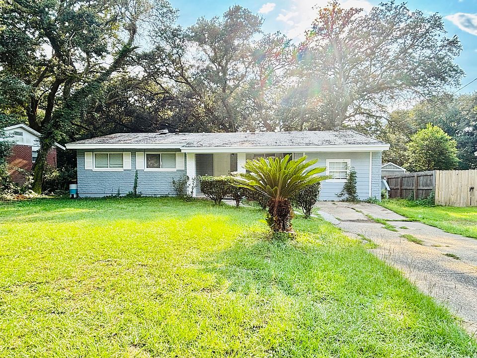 1st image of 5605 Fairview Dr