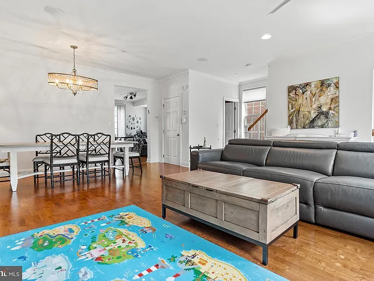 612 Captains Way — Photo 2