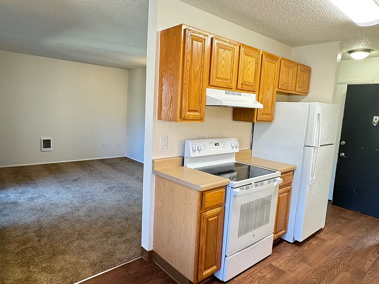 Crescent Ridge — Photo 17