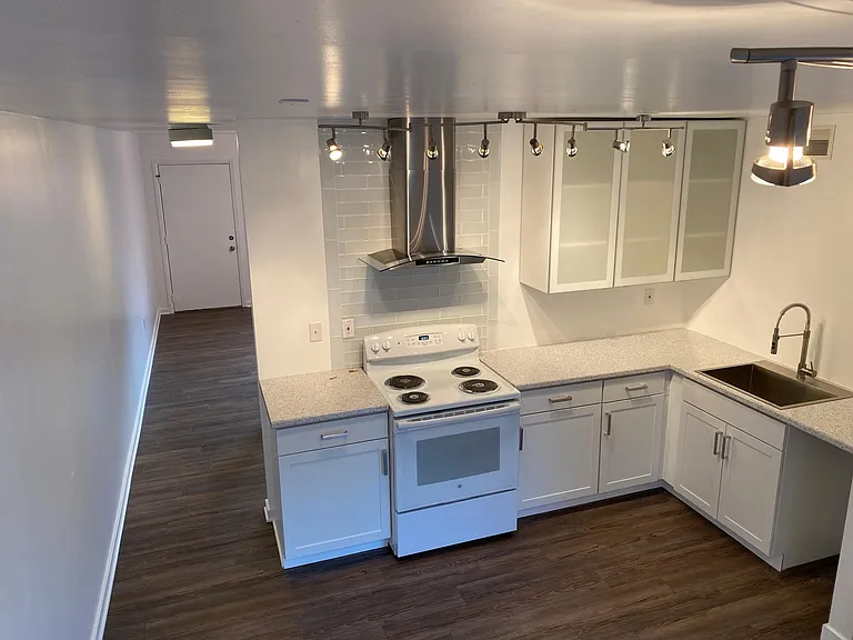 400 Connecticut Ave #4 — Photo 8