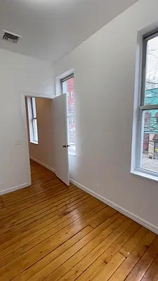 Rented by Terra Magia Inc | media 33