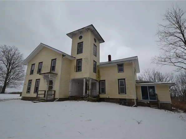8447 State St #5, Bloomfield, NY 14469