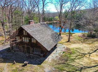 45 Hoppen Rd, New Hartford, CT 06057