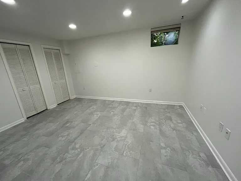 1106 Landerset Dr — Photo 10
