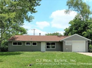 10701 Ewing Dr, Kansas City, MO 64134