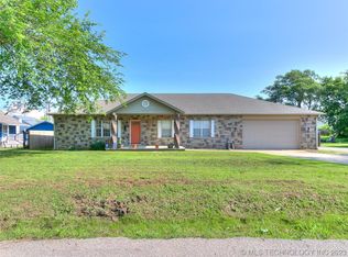 1109 E Perkins Ave, Sapulpa, OK 74066