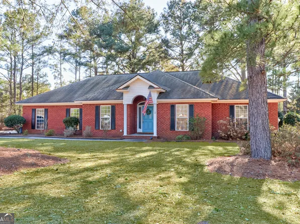 114 Village Dr, Guyton, GA 31312