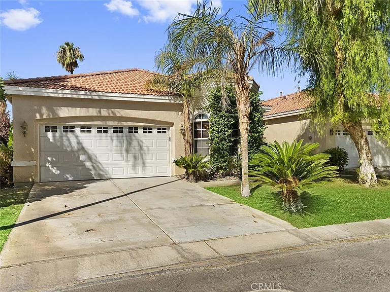 48957 Heifitz Dr — Photo 32