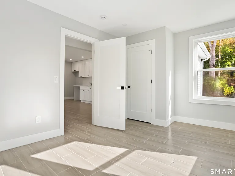 173 Wellsville Ave #B — Photo 9