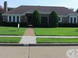 910 Serenade Ln, Richardson, TX 75081