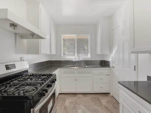 Acclaim at Baldwin Village, 4220 Santa Rosalia Dr #3945H-12, Los Angeles, CA 90008