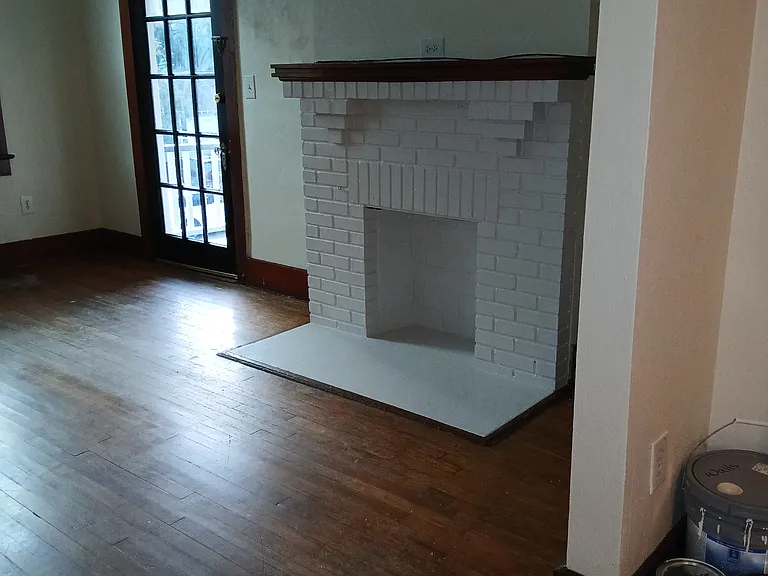 111 1/2 Florence Pl #111-1/2 — Photo 6