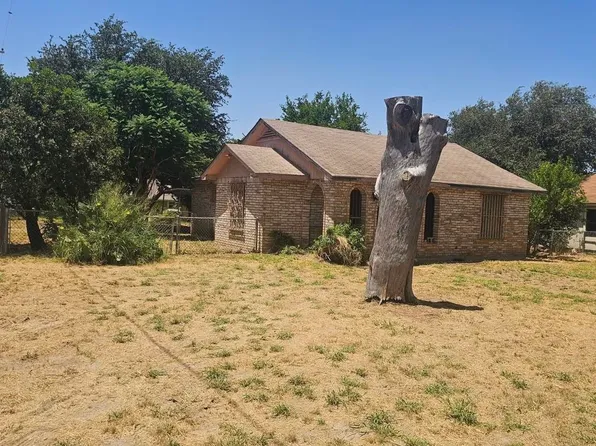 1819 Gustavus St, Laredo, TX 78043