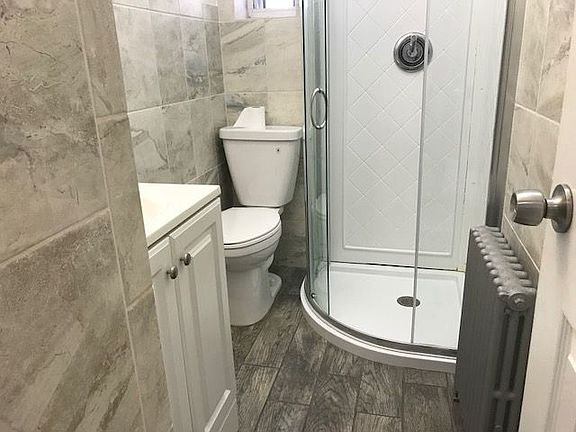 4th image of 4837 45th St APT 1F