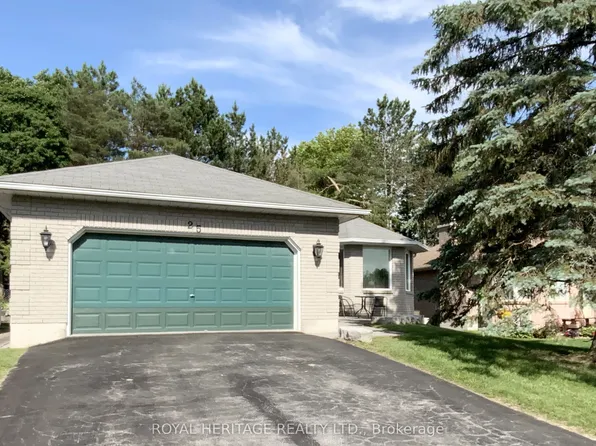 25 Hillview Dr, Kawartha Lakes, ON K0M 1A0