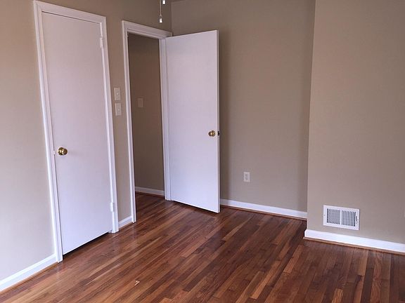 4th image of 4031 Walters Ct