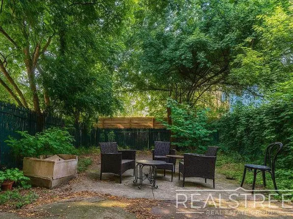 14 Harrison Place image 1 of 7