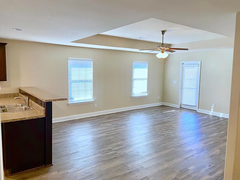 155 Hidden Trace Ct — Photo 2