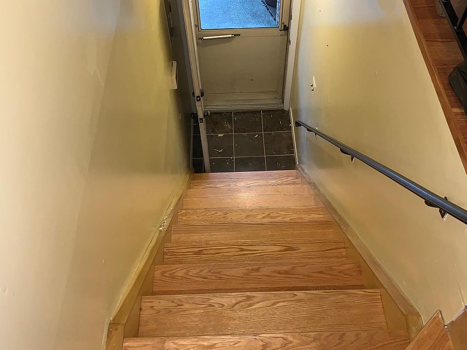1st image of 18 Abingdon Ave #A