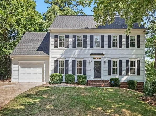 203 Silvercliff Trl, Cary, NC 27513