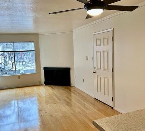 3rd image of 3008 D St #14