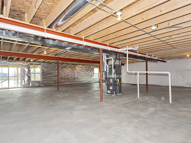 Basement Haven: Spacious Retreat