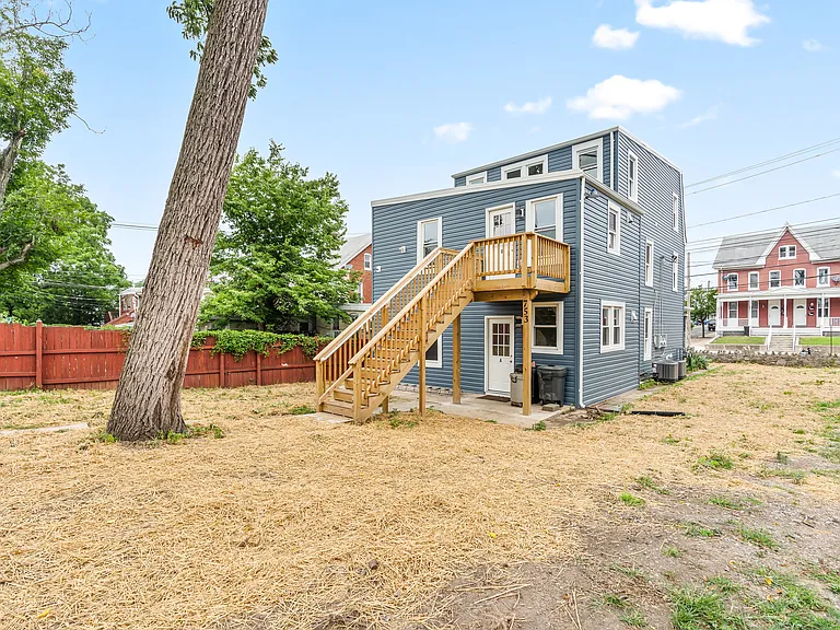 753 W Washington St #A — Photo 21