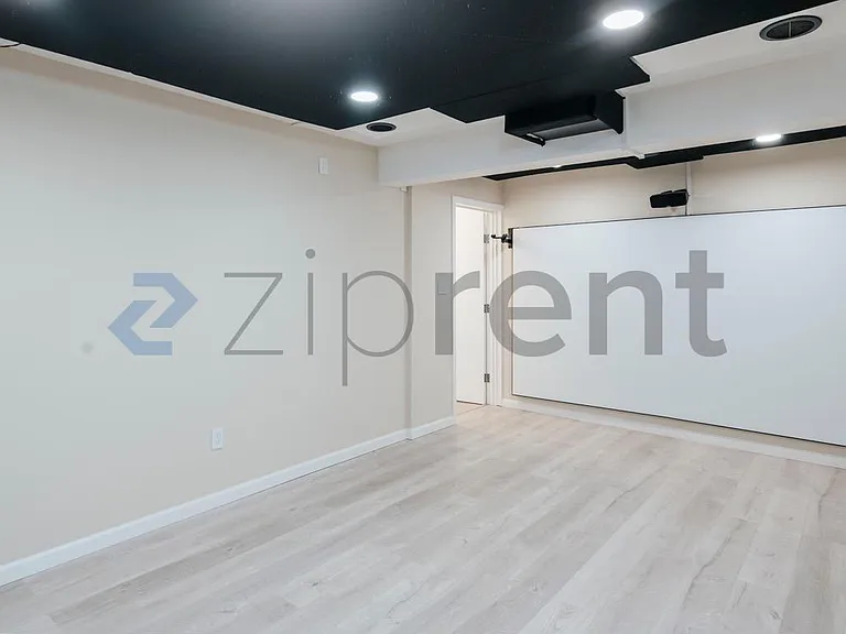 4762 Rio Rita Way — Photo 5