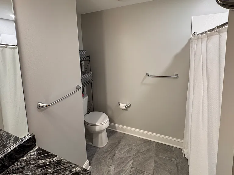 77 Van Dam St #202 — Photo 8