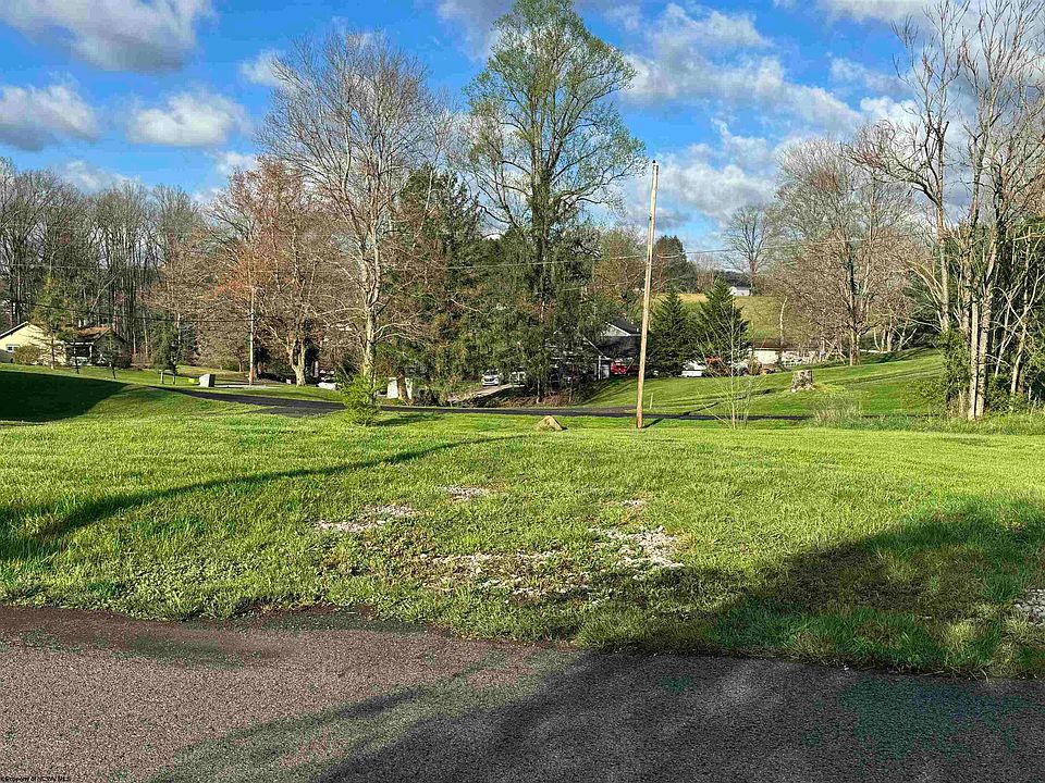1st image of Glenwood St