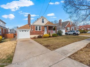 67 Governor Rd, Staten Island, NY 10314