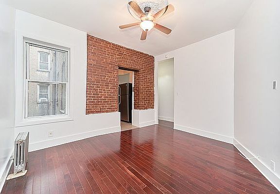 2nd image of 174 W 137th St APT 4