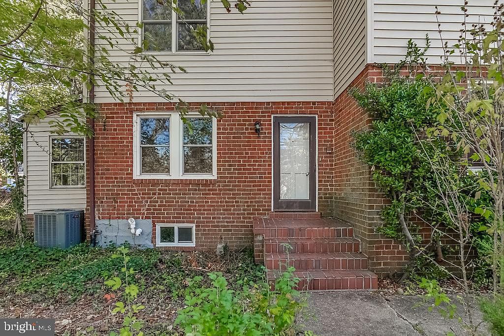 6537 Braddock Rd, Alexandria, VA 22312 Zillow