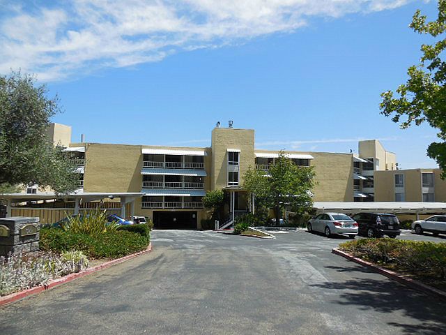 1st image of 320 Vallejo Dr APT 27