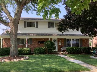 16319 Wayne Rd, Livonia, MI 48154