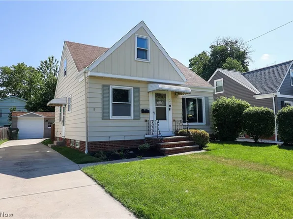 443 E 330th St, Willowick, OH 44095